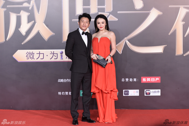 邹市明夫妇