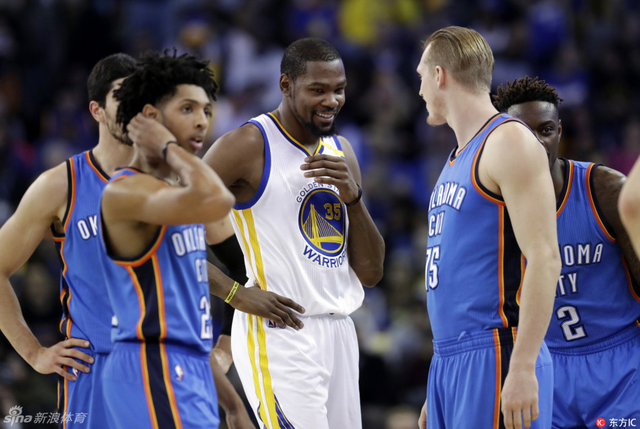 杜兰特与雷霆众将