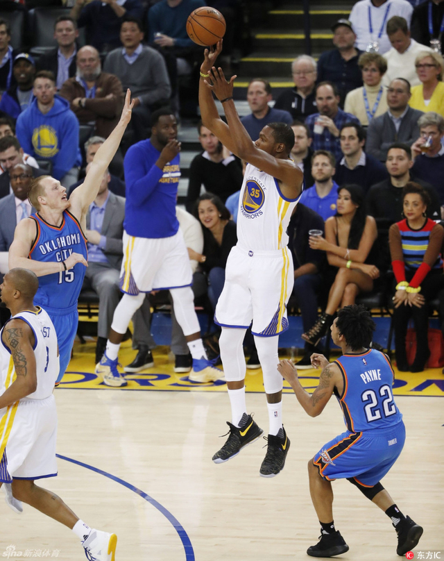 杜兰特三分出手