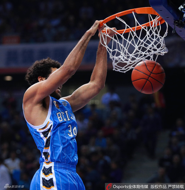 杰瑞特双手灌框