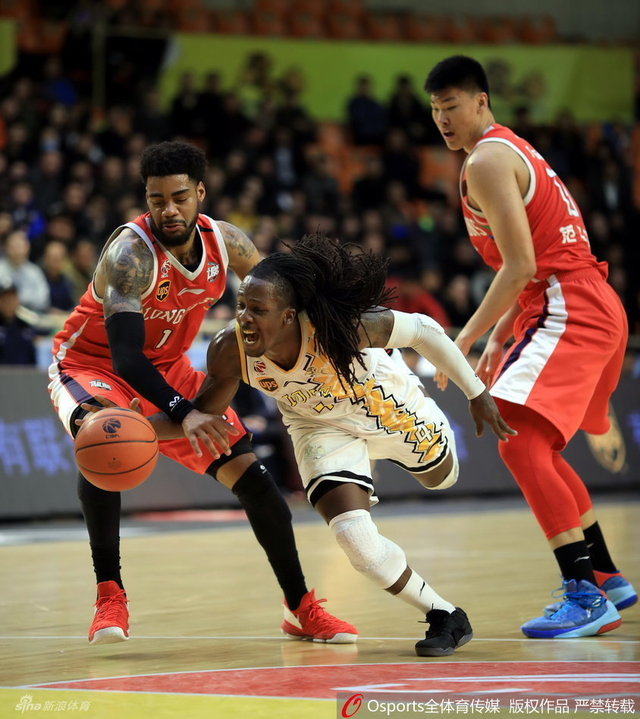 福特森持球突破