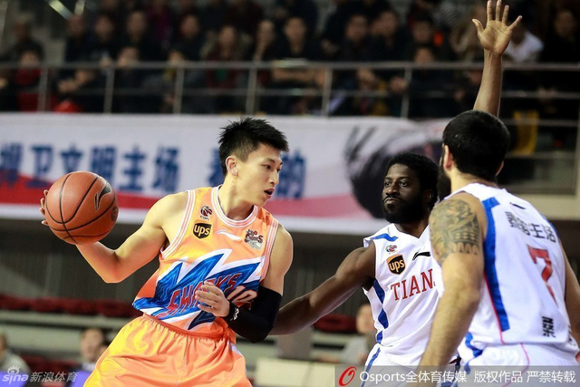 CBA常规赛第35轮精彩瞬间