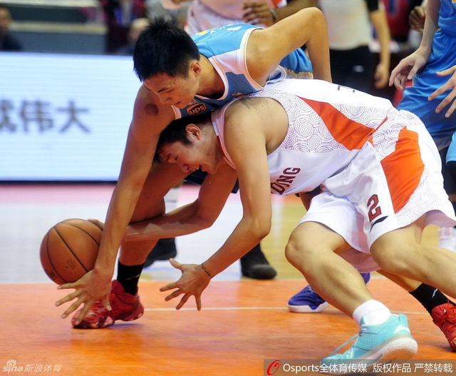 山东VS福建 激烈拼抢