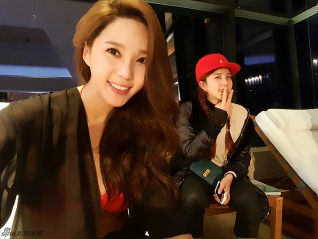 模特出身的韩国女艺人ray yang近日因为自己的好身材而走红,ray yang