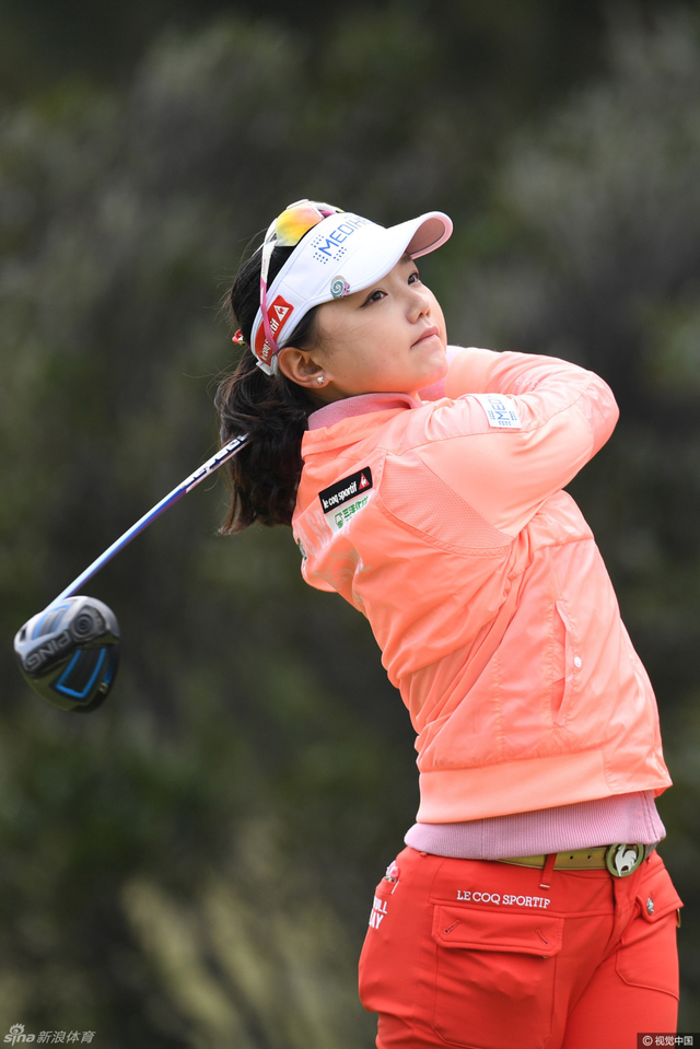 石昱婷开启日巡赛季