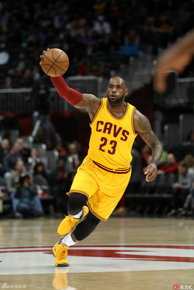 詹姆斯带球突破