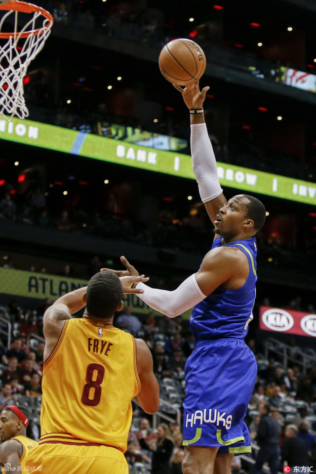 米尔萨普勾手投篮