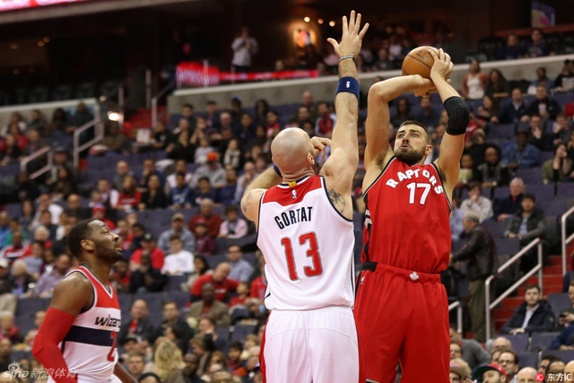 瓦兰丘纳斯投篮