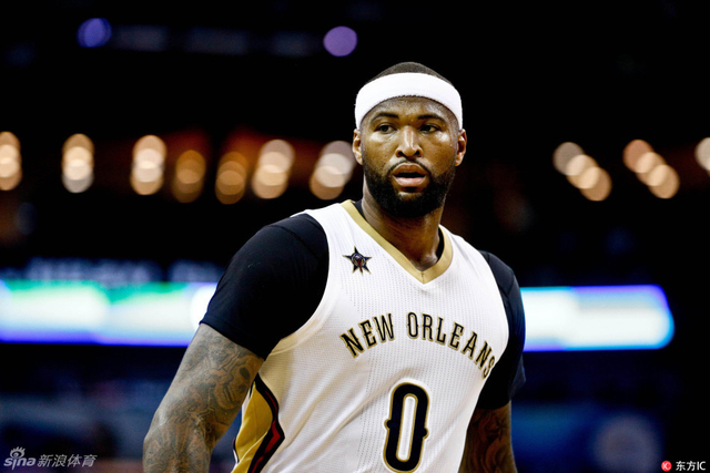 考辛斯若有所思