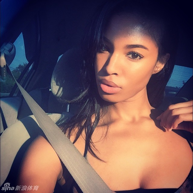  杜兰特新女友性感写真