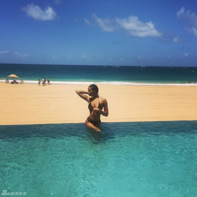  杜兰特新女友性感写真