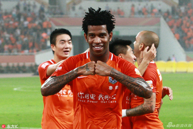 [中超]山东鲁能3-2长春亚泰