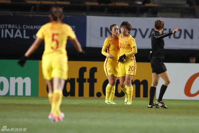 张睿造对手乌龙扩大比分