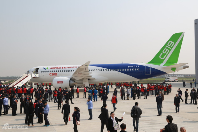 国产大飞机C919今日正式下线