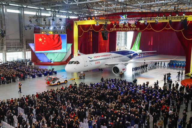 国产大飞机C919今日正式下线