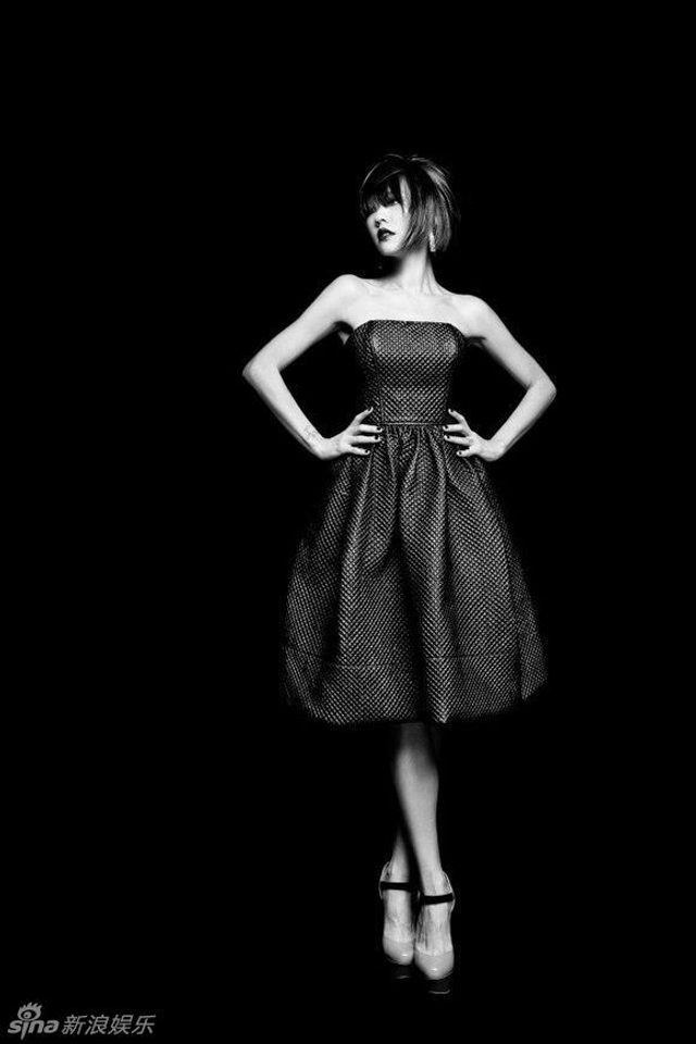 拍照怎么拍出冷白皮 w640slw.jpg