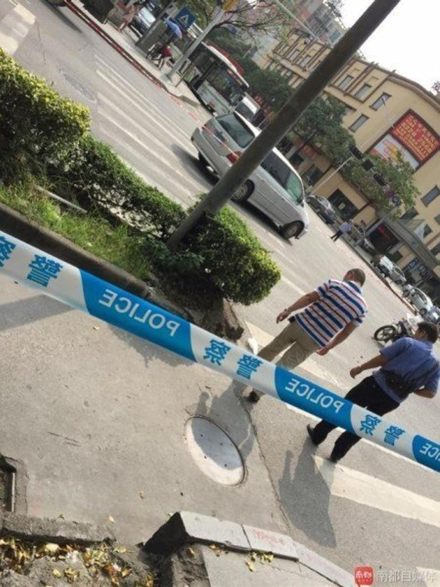 男子追砸运钞车被击毙 为何砸车