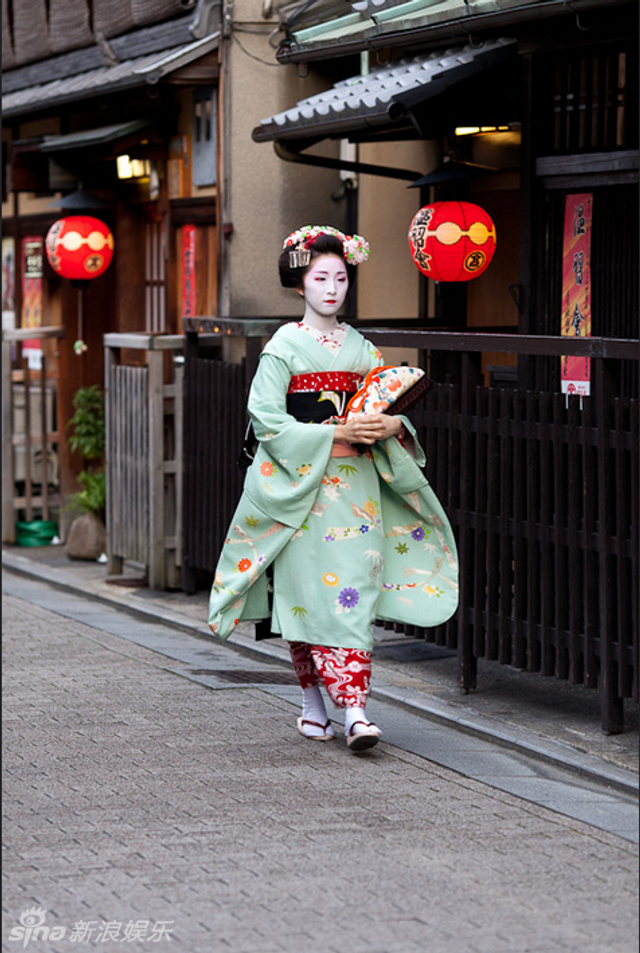 古典优雅又风情万种的日本艺妓 新浪图片