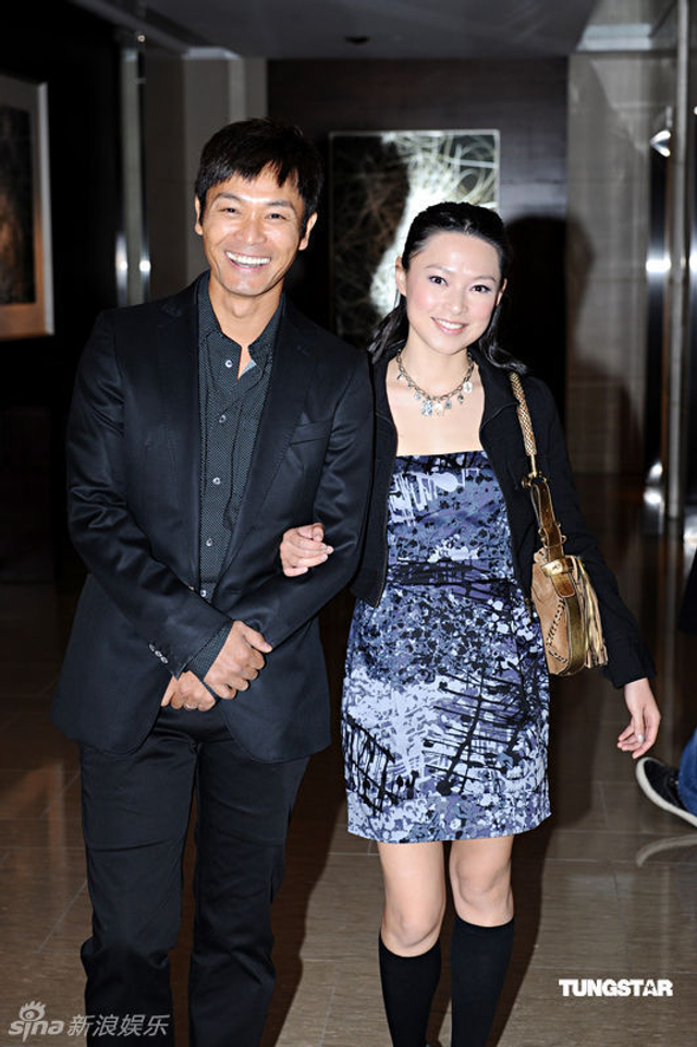 陈国邦迎娶罗敏庄洒泪