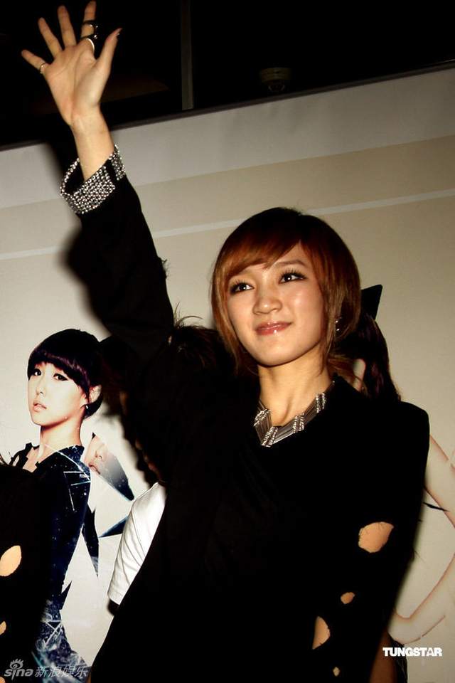 Miss A台北签名会人气旺粉丝凌晨排队抢头香 新浪图片