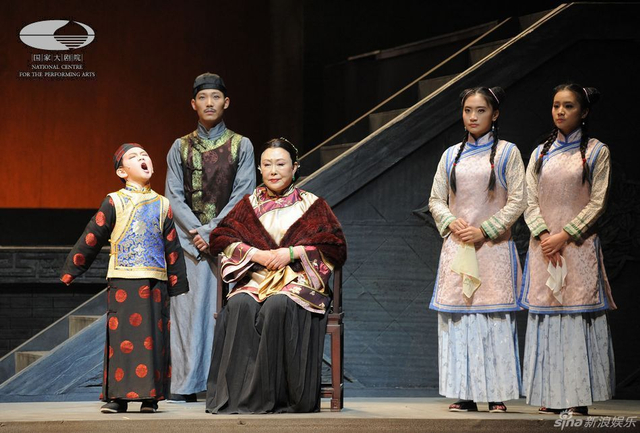 斯琴高娃仍然是《大宅门》中的白家二奶奶