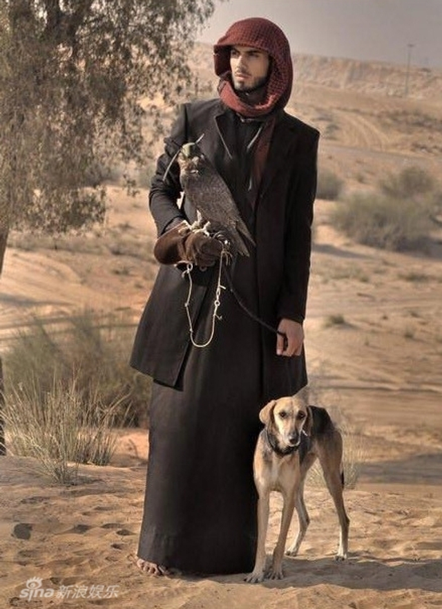 阿联酋帅哥微博走红 原为迪拜名模