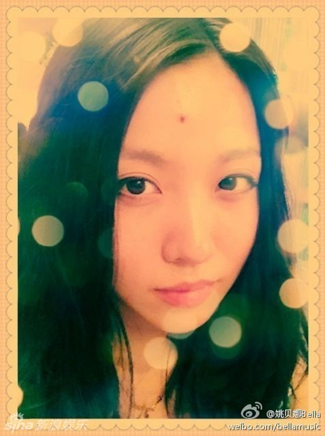 姚贝娜好声音首秀获赞 生活照活力斗鸡眼搞怪 