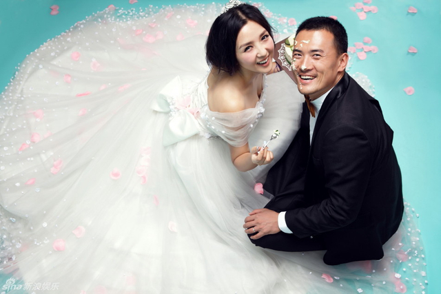 何洁婚礼单曲《我们结婚吧》宣传照曝光
