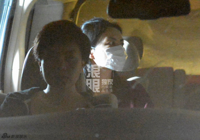 王菲离婚后现身北京 面容憔悴