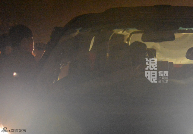 王菲离婚后现身北京 面容憔悴