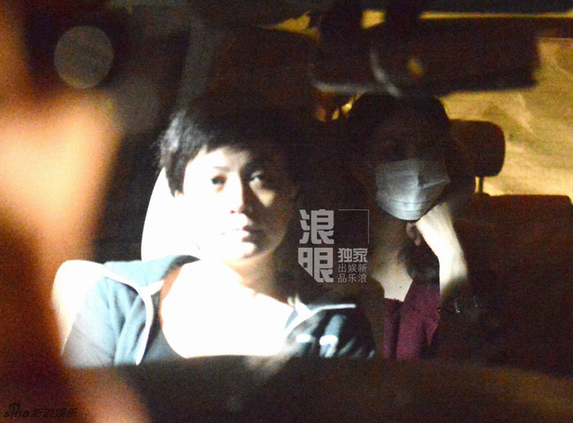 王菲离婚后现身北京 面容憔悴