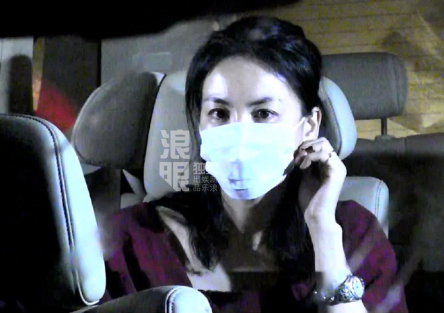 王菲新疆离婚后现身北京