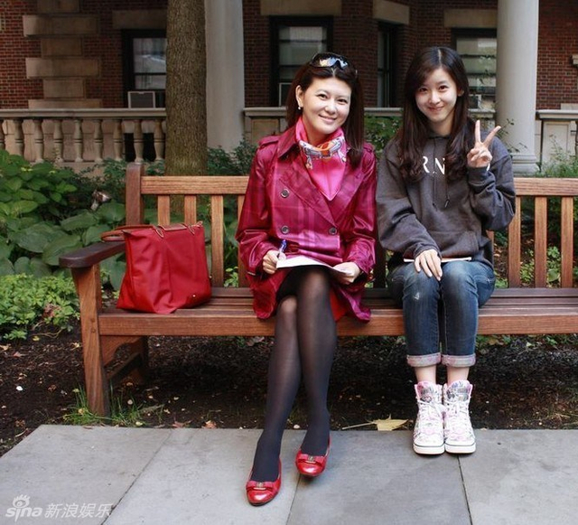 奶茶妹妹比V卖萌