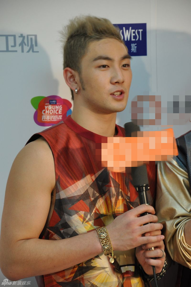 NU'EST-M成员白虎
