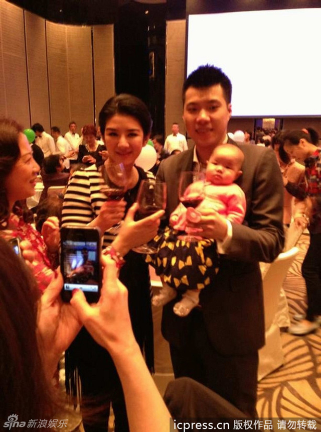 2013年4月29日黄奕女儿百日宴