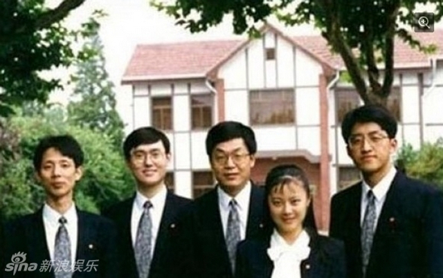 涉薄熙来案央视前主播姜丰清纯旧照曝光_新浪图片