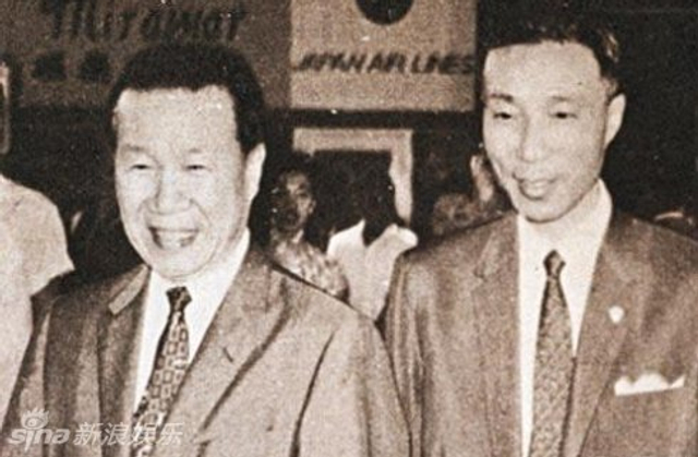 邵逸夫1926年随三哥邵仁枚(左)开拓电影事业