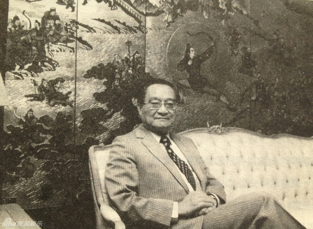 1989年金庸在明报大厦办公室