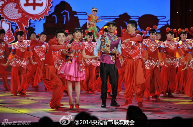 阿宝王二妮春晚歌曲《张灯结彩》
