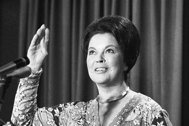 1974年，美国驻加纳大使秀兰。