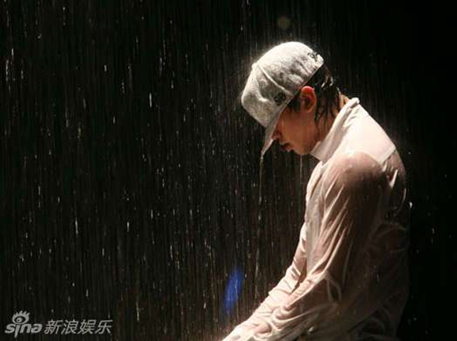 rain酷爱湿身秀