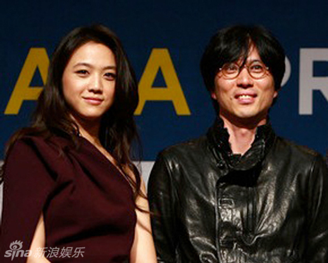 汤唯与导演金泰勇