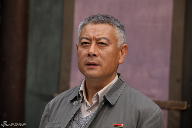 巫刚饰演田志远