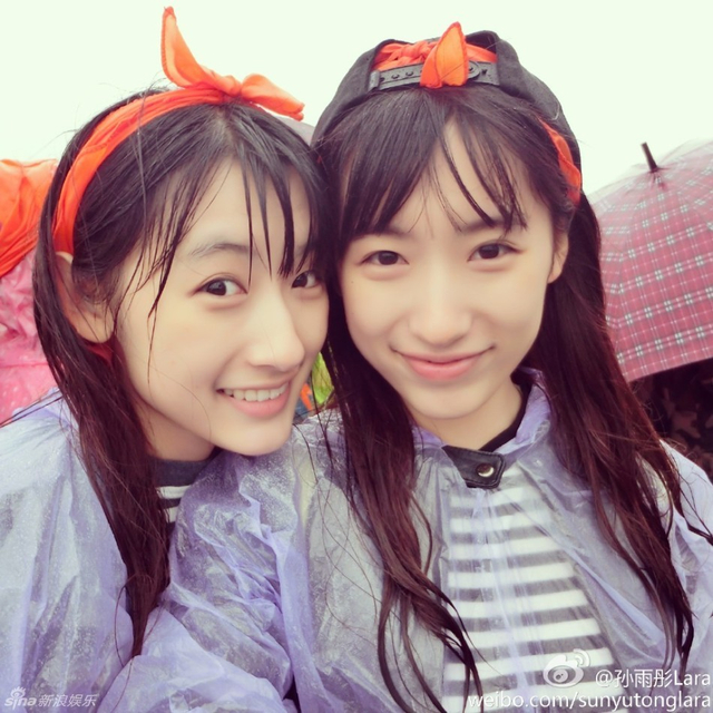 复旦双胞胎姐妹花走红 清纯可爱电晕宅男