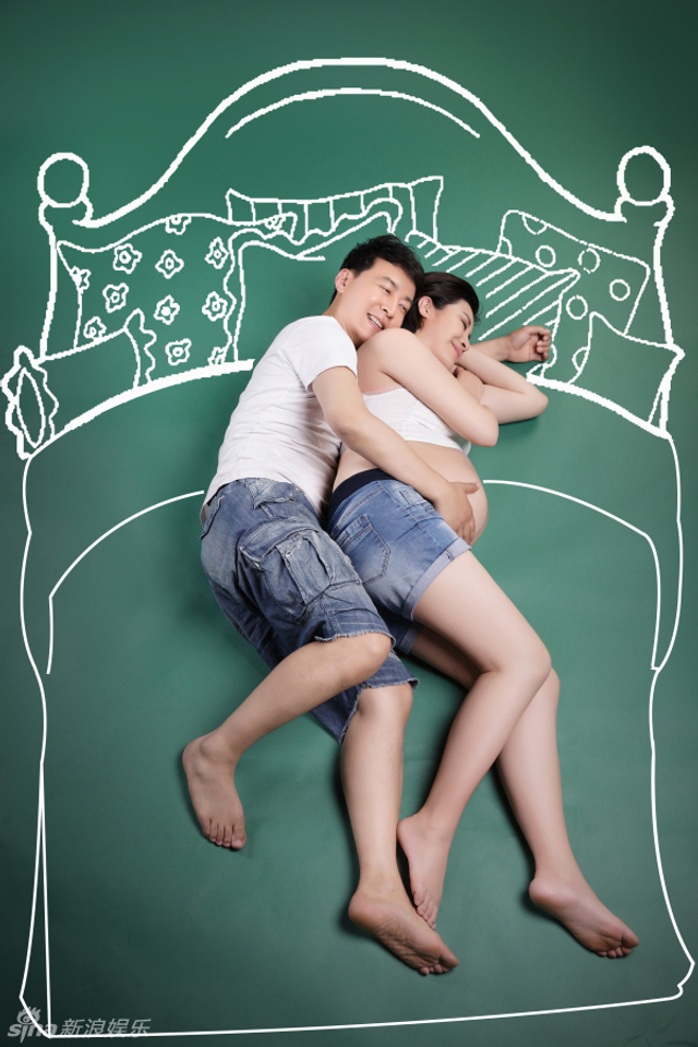 王雅捷鬼马孕照再来袭