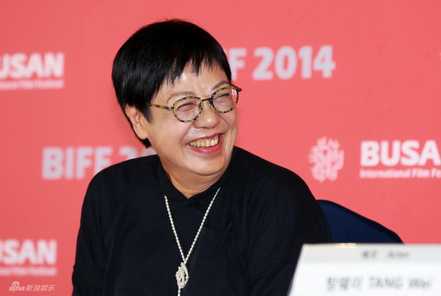 许鞍华笑容爽朗