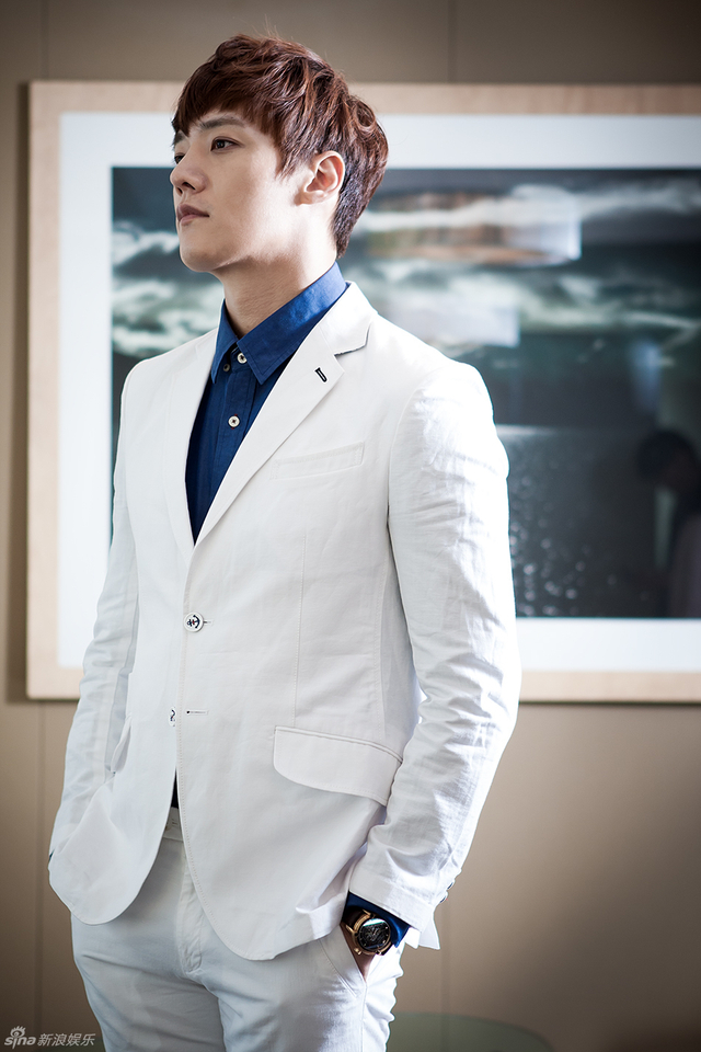 韩星崔振赫为身材困扰:导演总让我脱