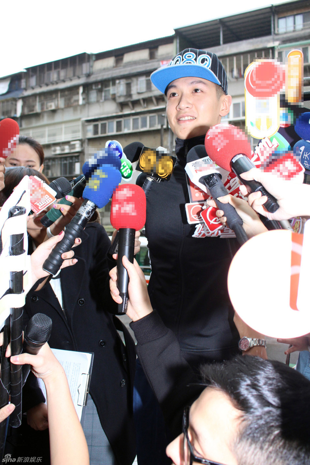 柯震东接受采访