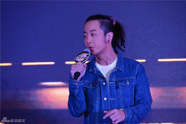 王晓天演唱