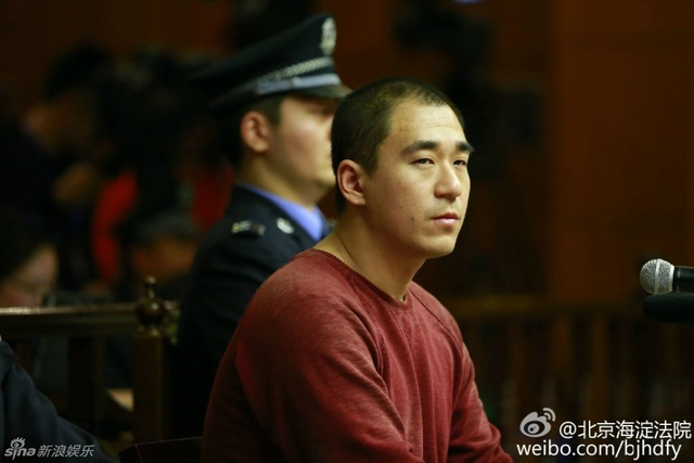 张默时隔六月首曝光